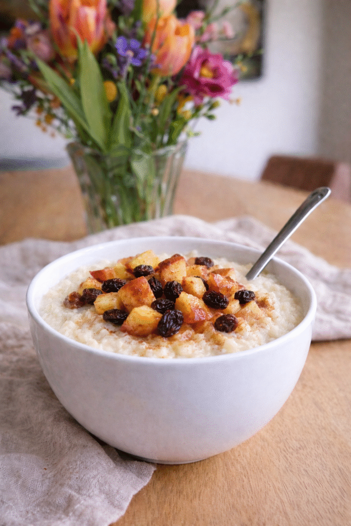 Bloemkoolpap met appel en rozijnen